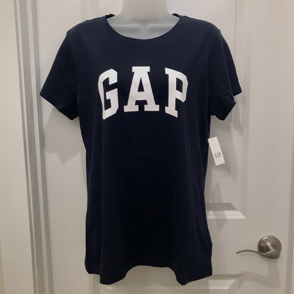 Gap Logo Tee - NWT - Picture 2 of 7